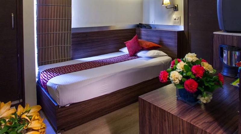 Hotel Sunstar Grand Delhi Kültér fotó